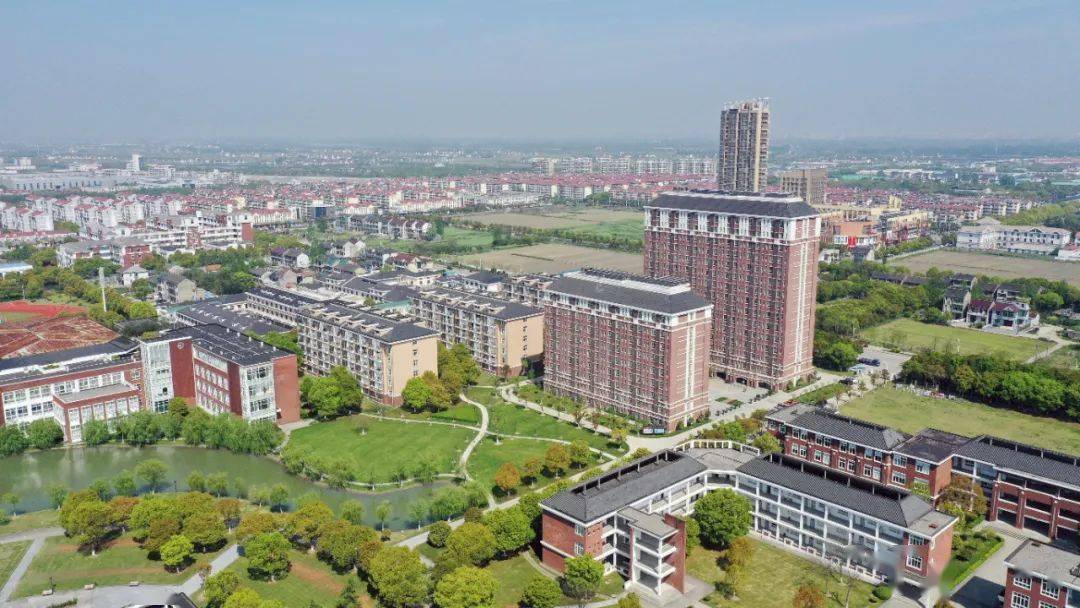 秋季的叶榭,满眼皆风景值得来看看资料:叶榭镇图片及视频来源:蔡永善