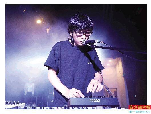 昵称:菜籽 性别:女 年龄:21 星座:双子座 南都粉龄:半年 偶像:王俊凯