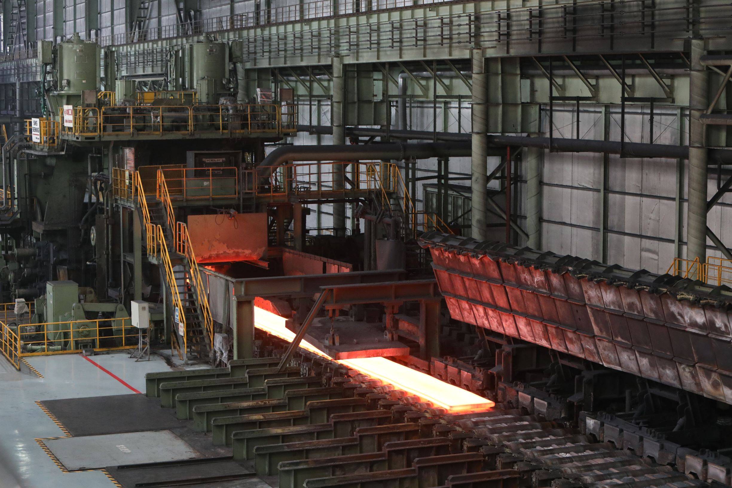 钢铁厂图片