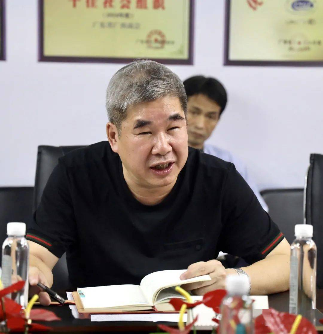 自治区人民政府驻广州办事处二级巡视员莫育敏讲话广东省广西岑溪商会