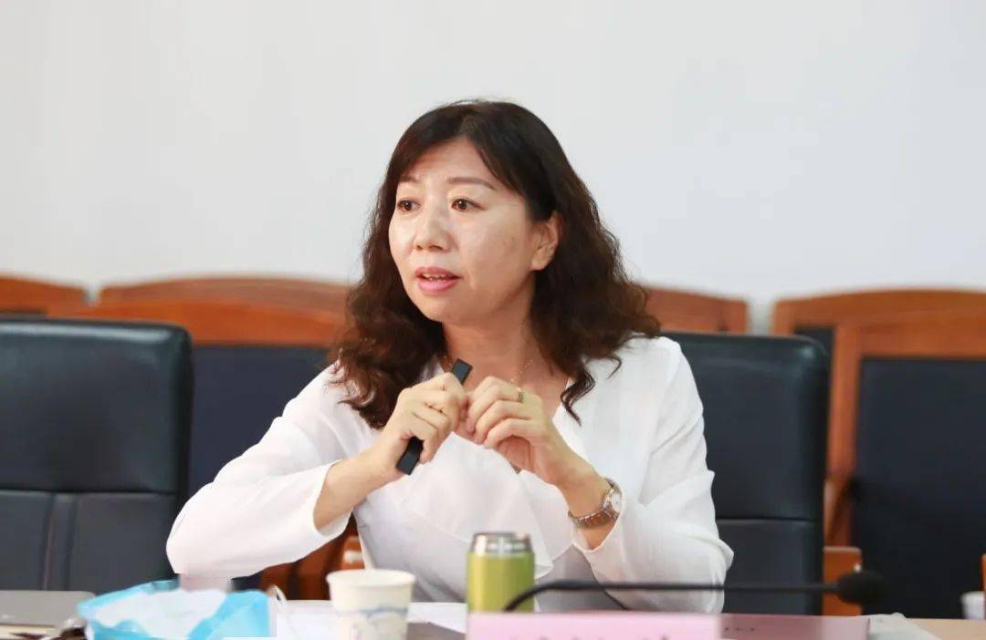 刘艳萍北京十一学校一分校党总支书记,校长校园里结了果子,我们似乎更