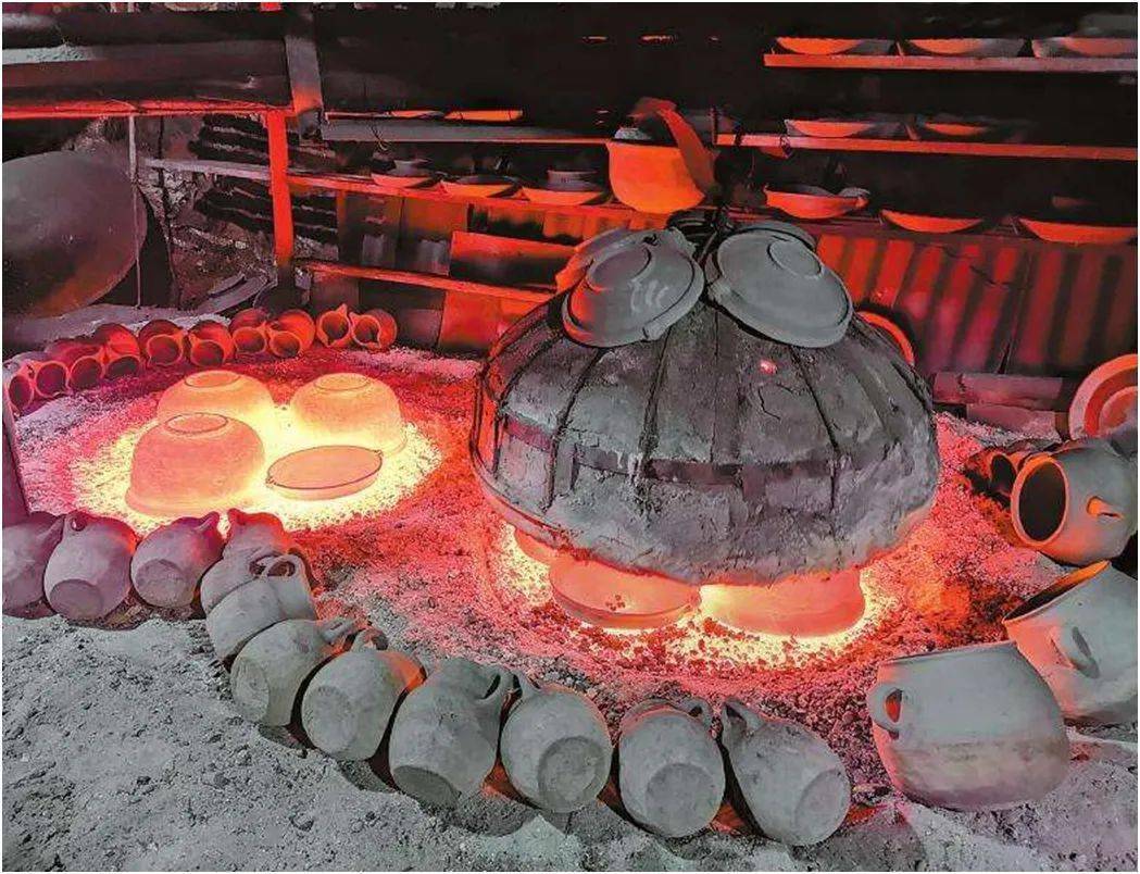 发现泸州叙永两河吊洞一带的土质,非常适宜制作砂锅