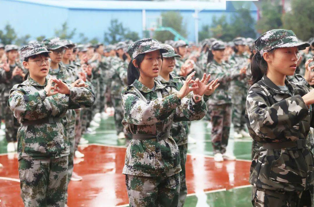 宣威多所高中新生军训盛况!