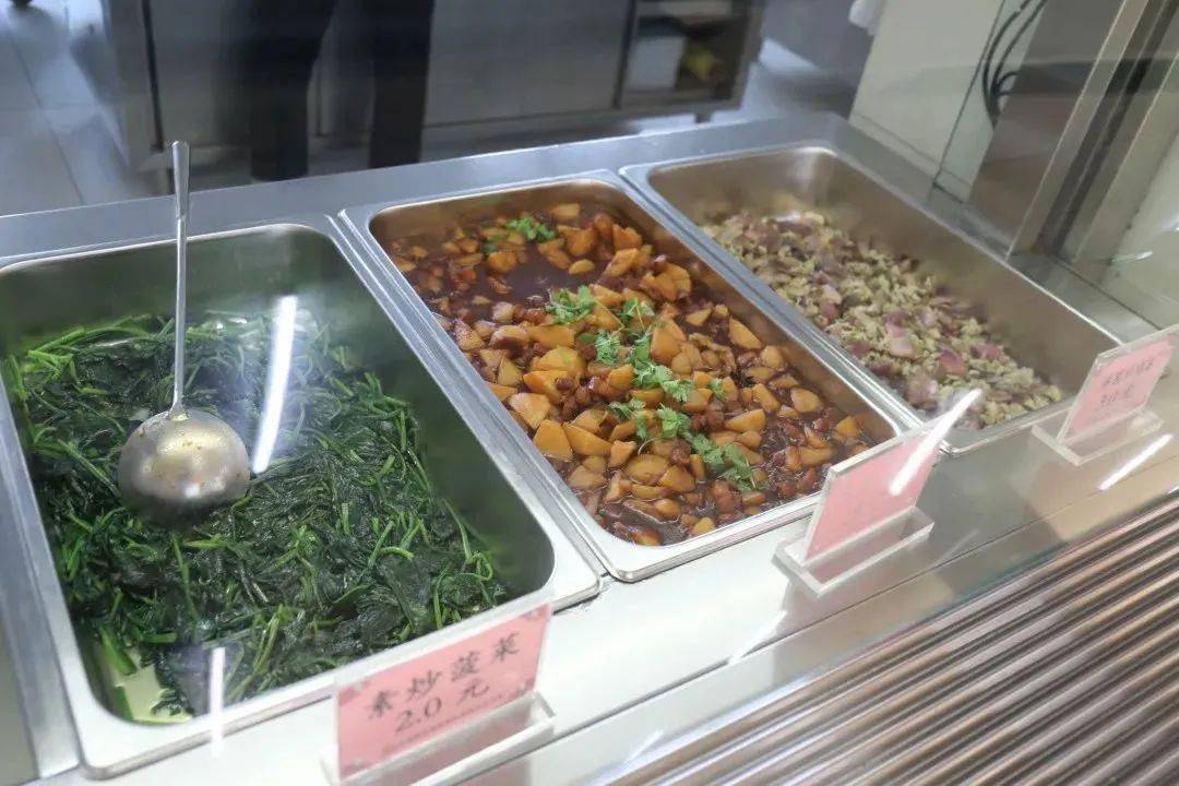 北京电影学院一定会给学生家一样的温暖和关爱但是