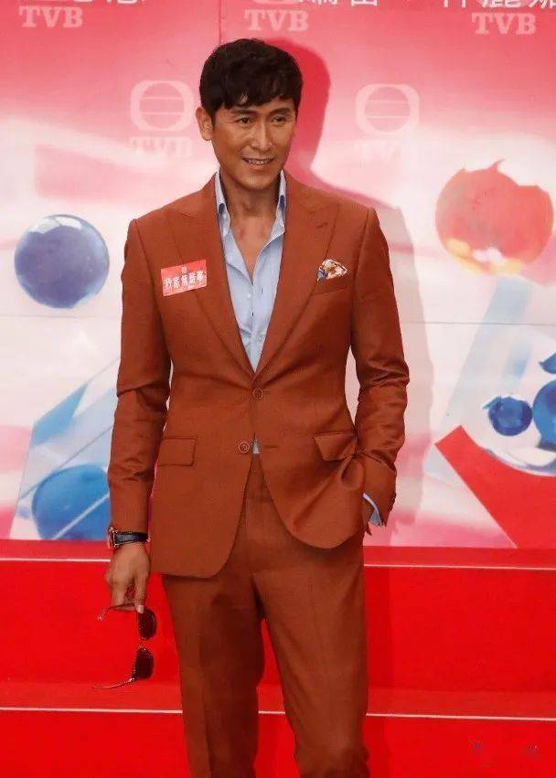 父子档拍剧马在骧演马德钟年轻版懒有型唐诗咏做贴地富家女嗌得心应手