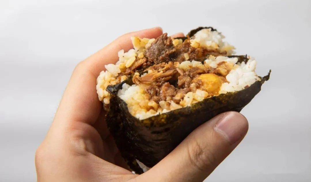 711新饭团一个团两种馅儿