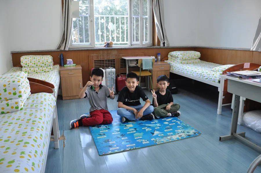 刘程文,江睿琦,王兆杰,陈冀,刘泽成,翁巧宇,刘浩初,王梓豪,李坤山图