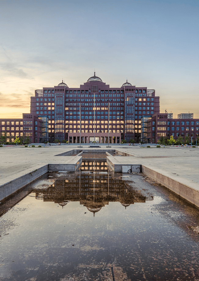 目的地:内蒙古大学到达你所在的大学校园如何从火车站乘坐交通工具