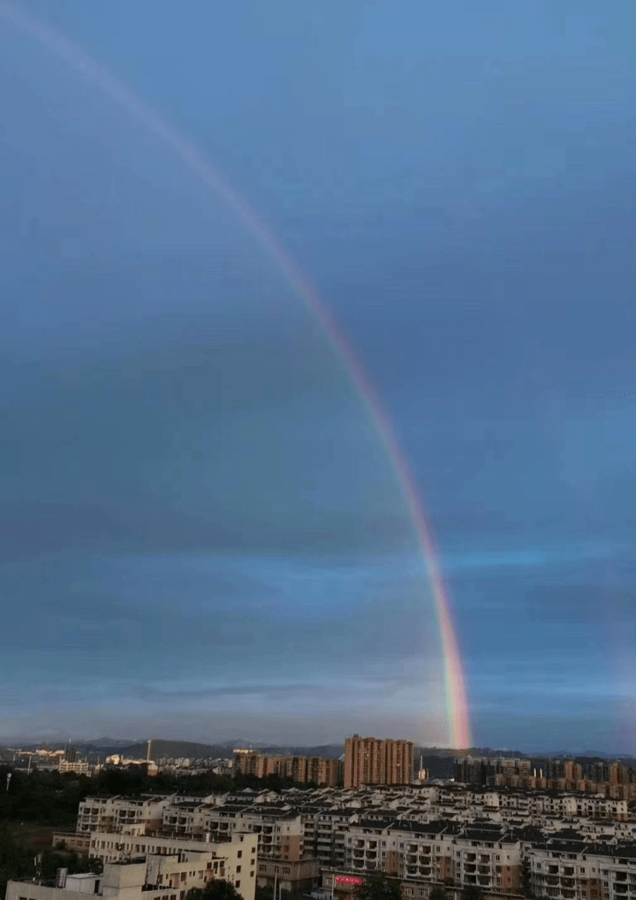 哇塞阆中上空惊现双彩虹视频美图来袭