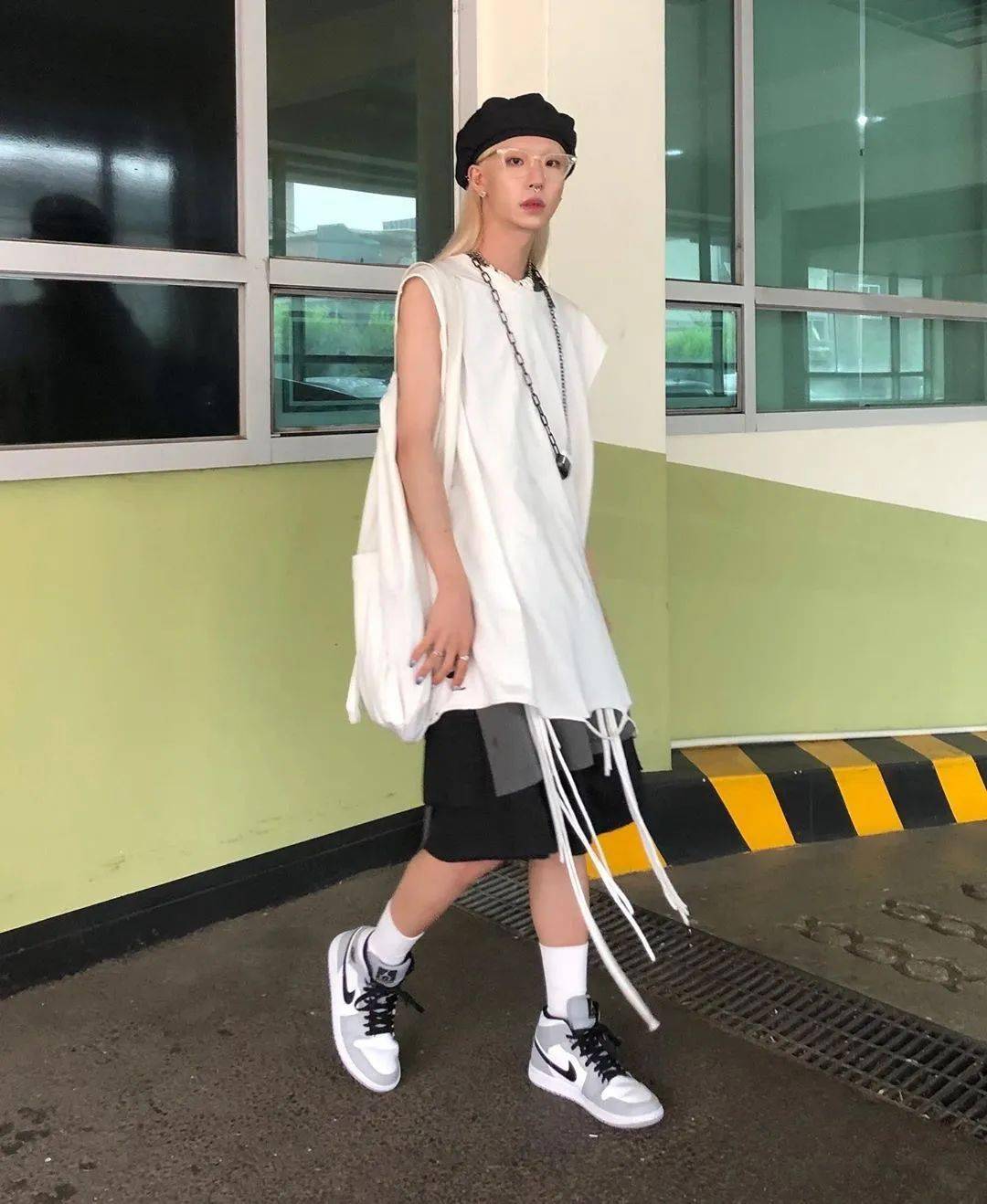 男生穿裙子踩高跟无性别穿搭博主eum带你入坑