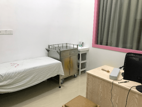 对参与免费婚前医学检查的对象在领证时即可在民政局婚检室进行体检