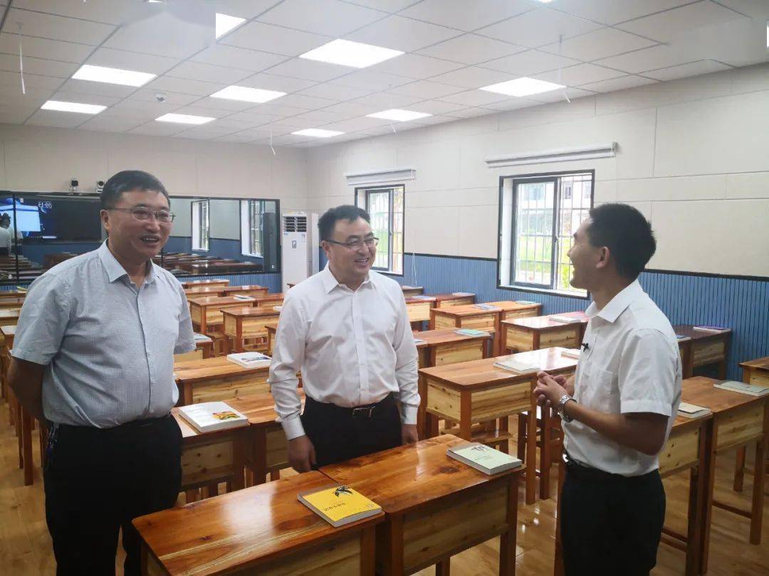 徐云率党政代表团赴望谟县开展对口协作工作_余姚市