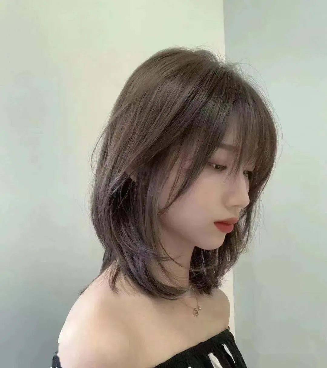 高街女孩" 高层次锁骨发 "_发型