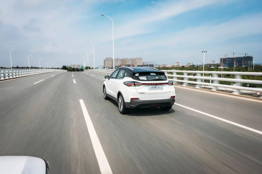 几何c:打动你的不止是绿牌_搜狐汽车_搜狐网