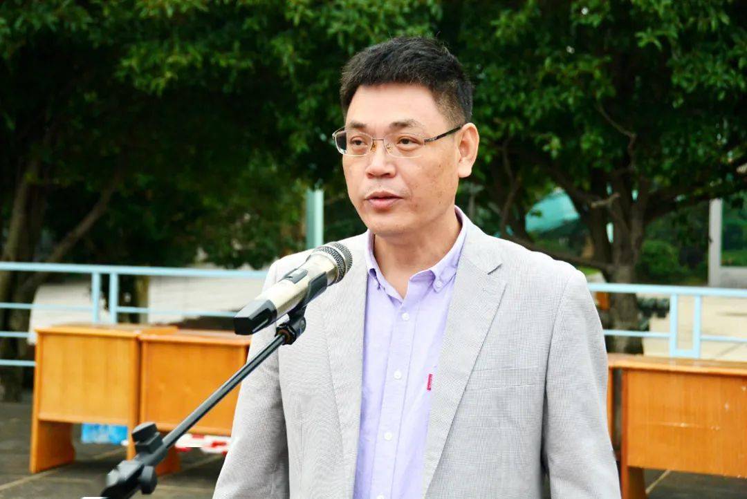 高风中学高中部第十八届运动会开幕