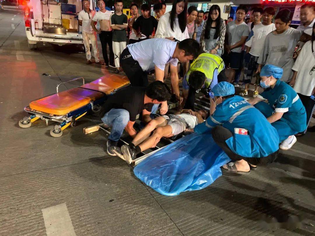 女子被撞进icu护栏撞毁会昌这起交通事故揪心附视频