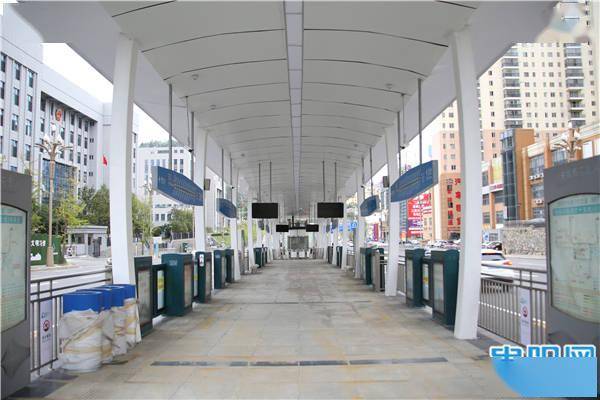 又延期了贵阳阳关城市花园brt车站年底才能投用