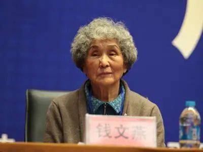 "钱文燕著名中医皮肤科专家,中日友好医院皮肤科主任医师,师承中医