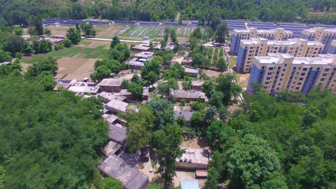 老照片里寻乡愁阜平搬迁村航拍照片系列之城南庄