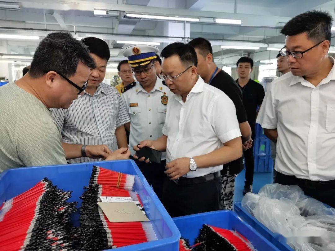 区委常委副区长督查谷饶和平高铁站