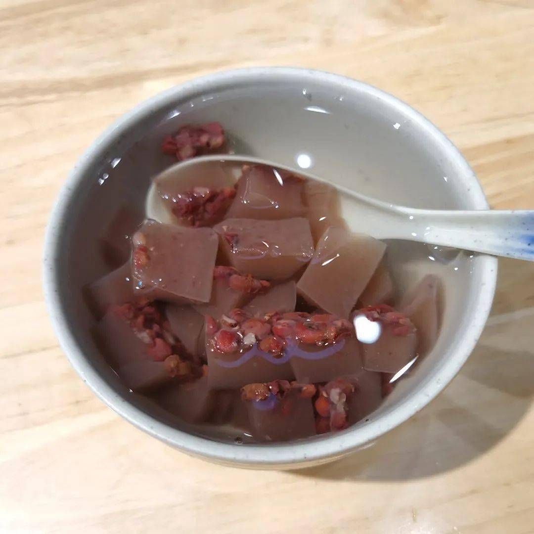 是解暑必备晶莹剔透,冰冰凉凉很爽口一定会看到水晶糕的身影衢州的