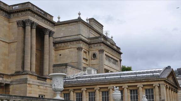 英国王室姓氏从德国而来因一战而改姓为何女王后来又改一次