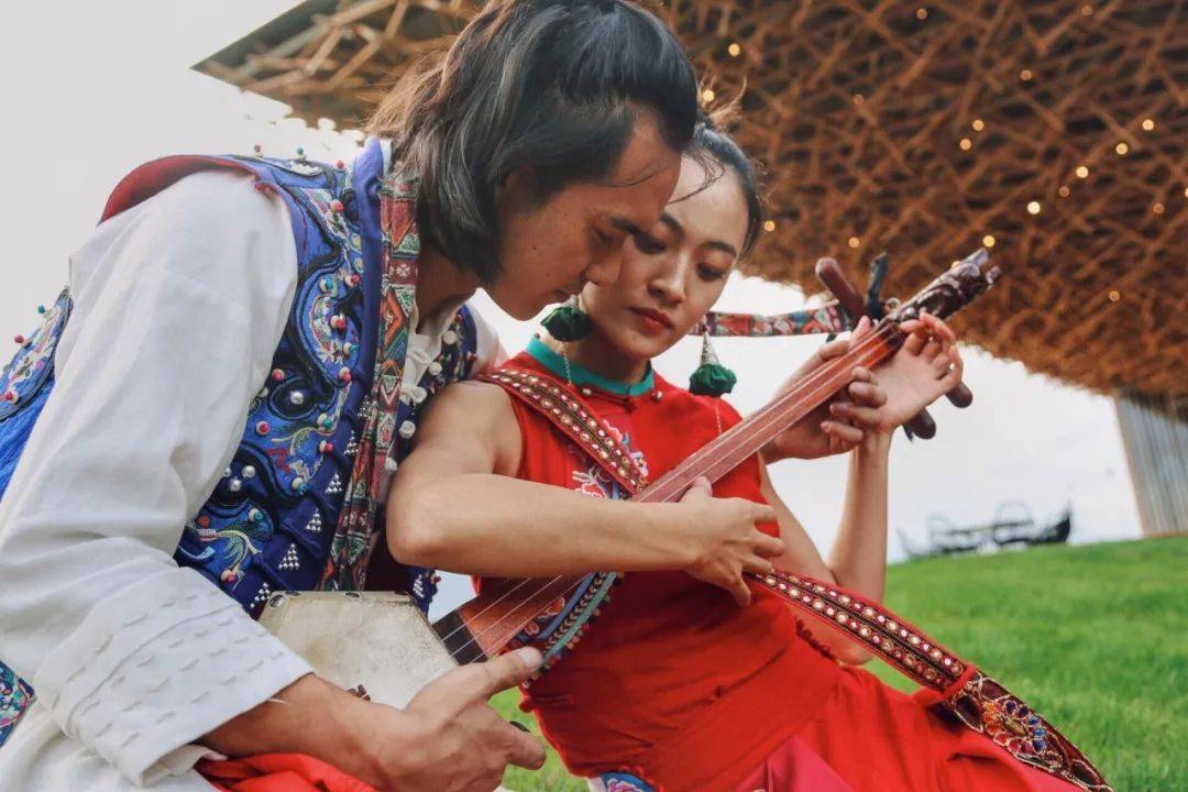 首演倒计时4天坐标杨丽萍大剧院阿鹏找金花主演亮相大秀恩爱