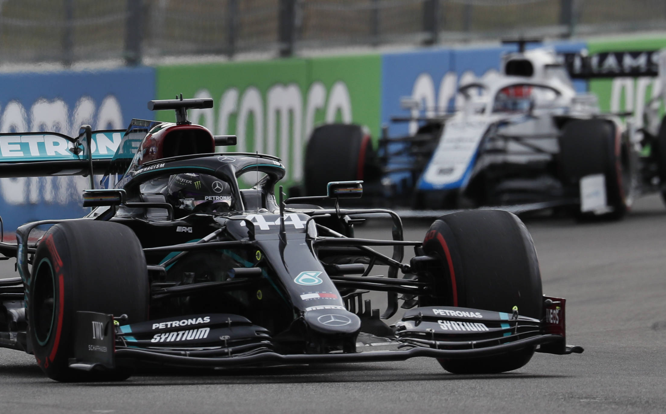 赛车——f1俄罗斯大奖赛:汉密尔顿夺得杆位