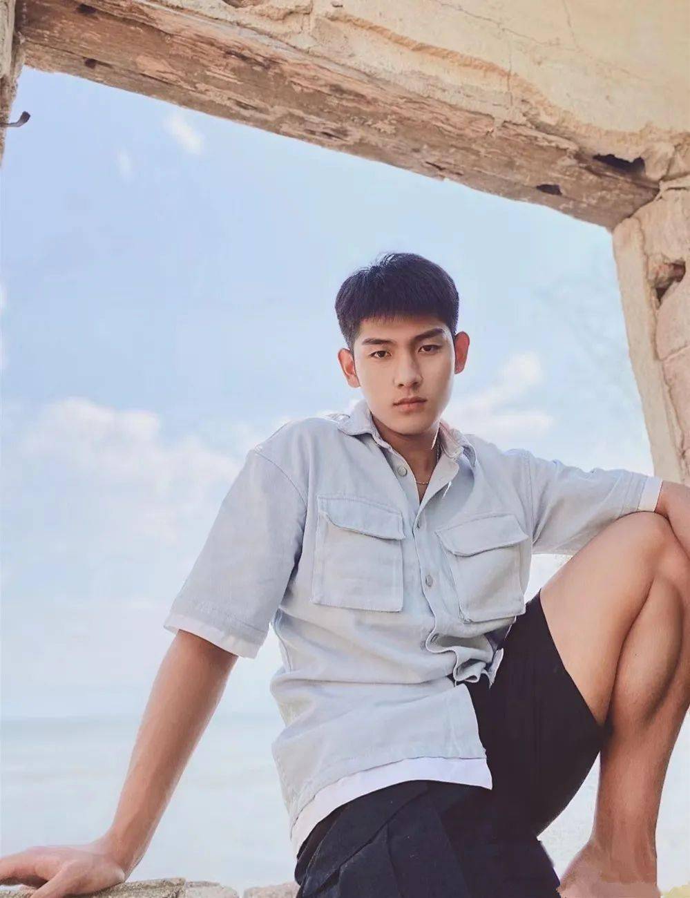 99年小鲜肉是小奶狗还是小狼狗?