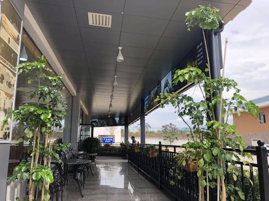 工作部署云南省五星级服务区石锁高速弥勒服务区举行揭牌仪式并召开