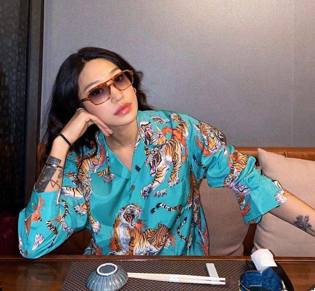 碾压djsoda不抖胸的实力dj女王peggy时尚圈最受宠的女dj