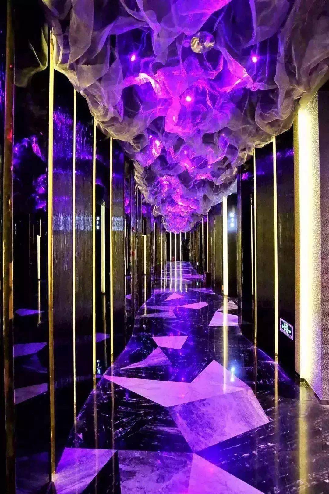 vshow魔都顶级ktv场所赠送小食拼盘水果披萨