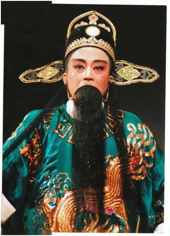 2005年,林柔佳被推选为揭阳市潮剧团团长,面对大家的信任和推举,一心