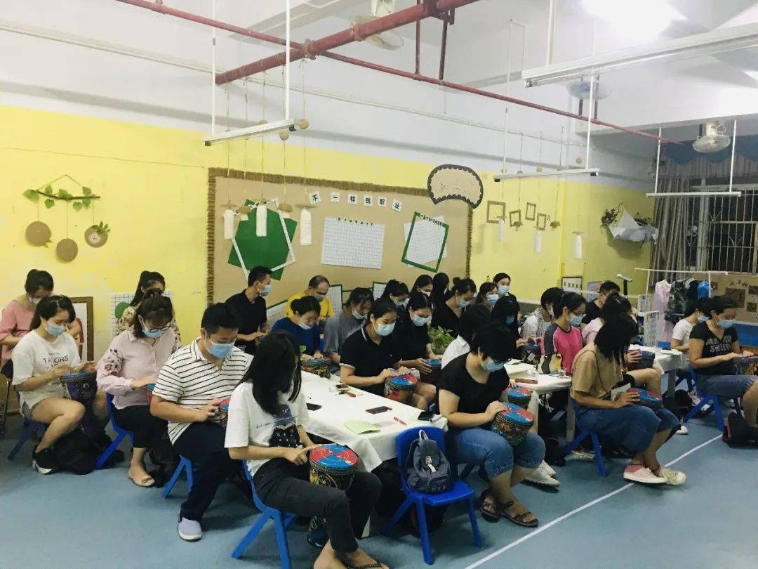 心相遇共成长泽润华庭幼儿园新学期家长会