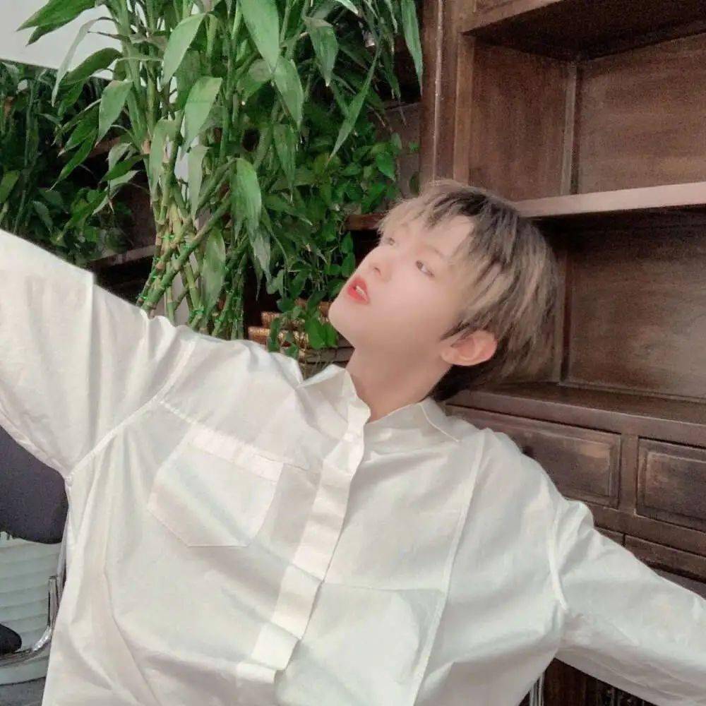 【微信头像】李希侃