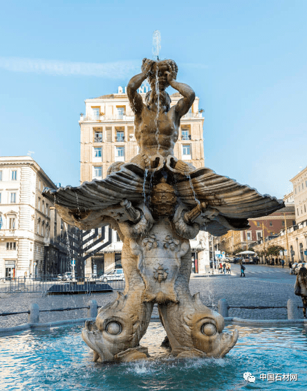 ╟1643年,其中心是一个肌肉发达的古希腊罗马神话中未成年海神特里同