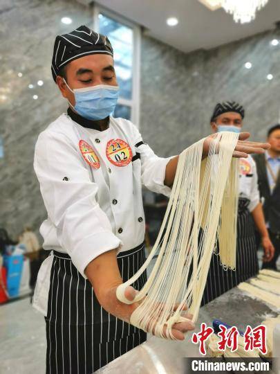 青海:百名面匠"拉面之县""厨王争霸"秀技巧