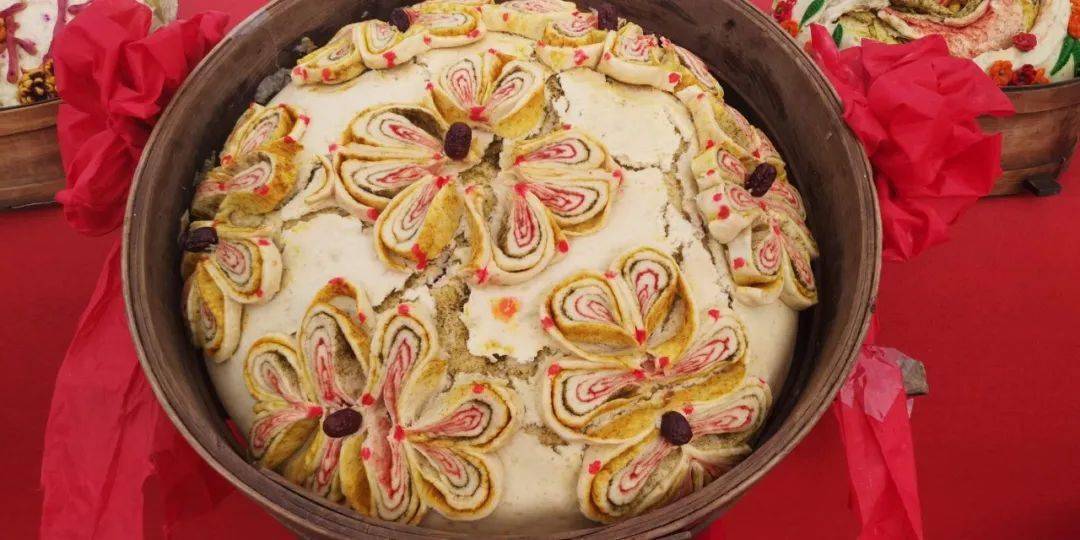 让你流口水的青海大月饼登场了