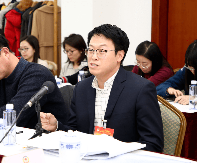 委员专访 | 许东:用行动弘扬伟大抗疫精神