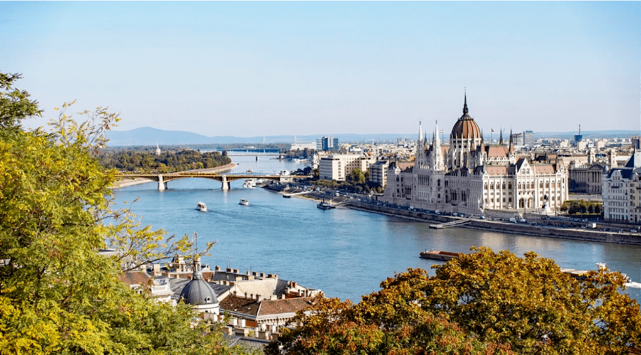 在碧波荡漾中遍寻莱茵河的美