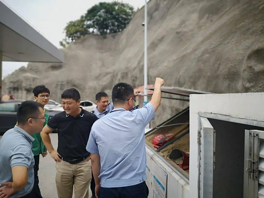 绷紧安全之绳筑牢安全之基丰州镇开展节前安全大检查