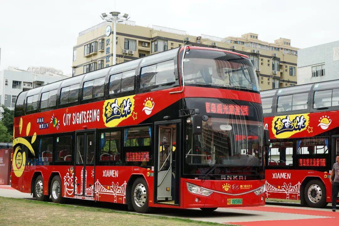 360全景天窗厦门观光双层巴士来啦途经22个景点票价是