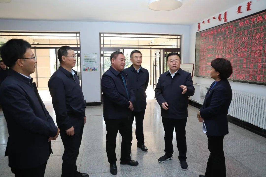 国庆中秋将至张恩惠深入乌市前旗调研相关工作