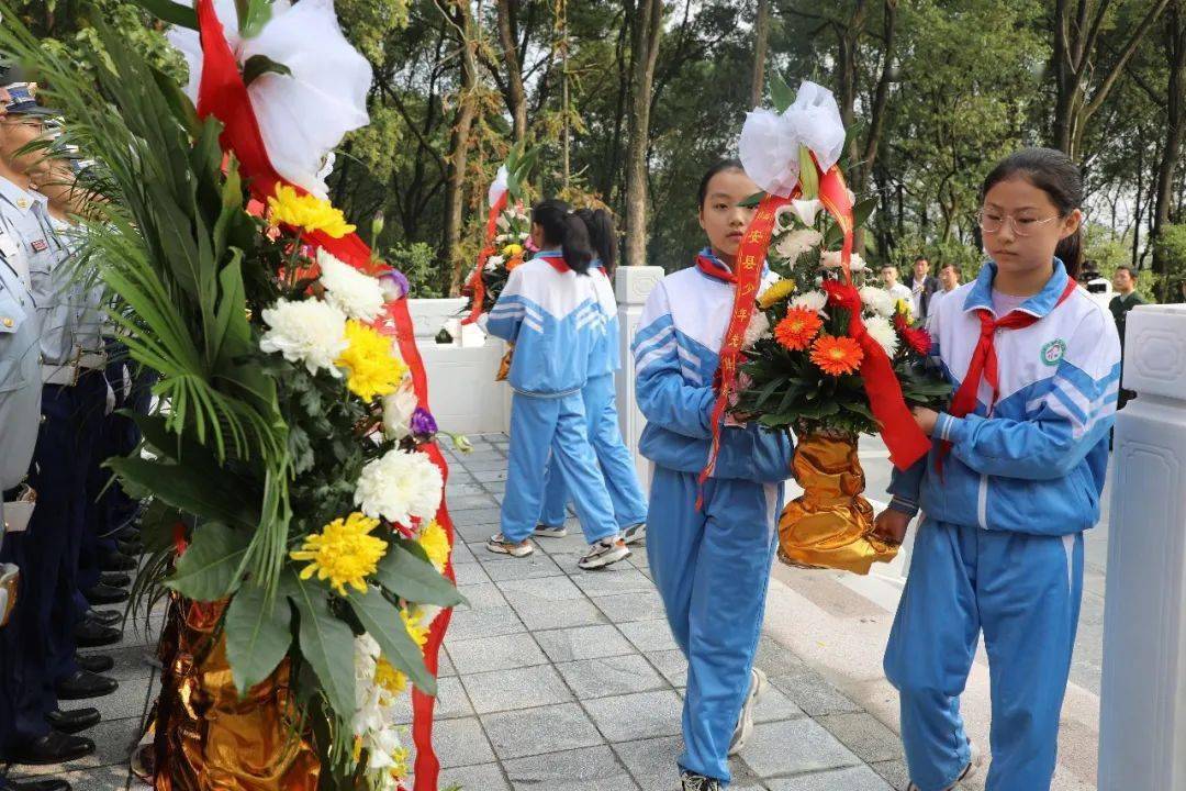 义峰山公园革命故事图片