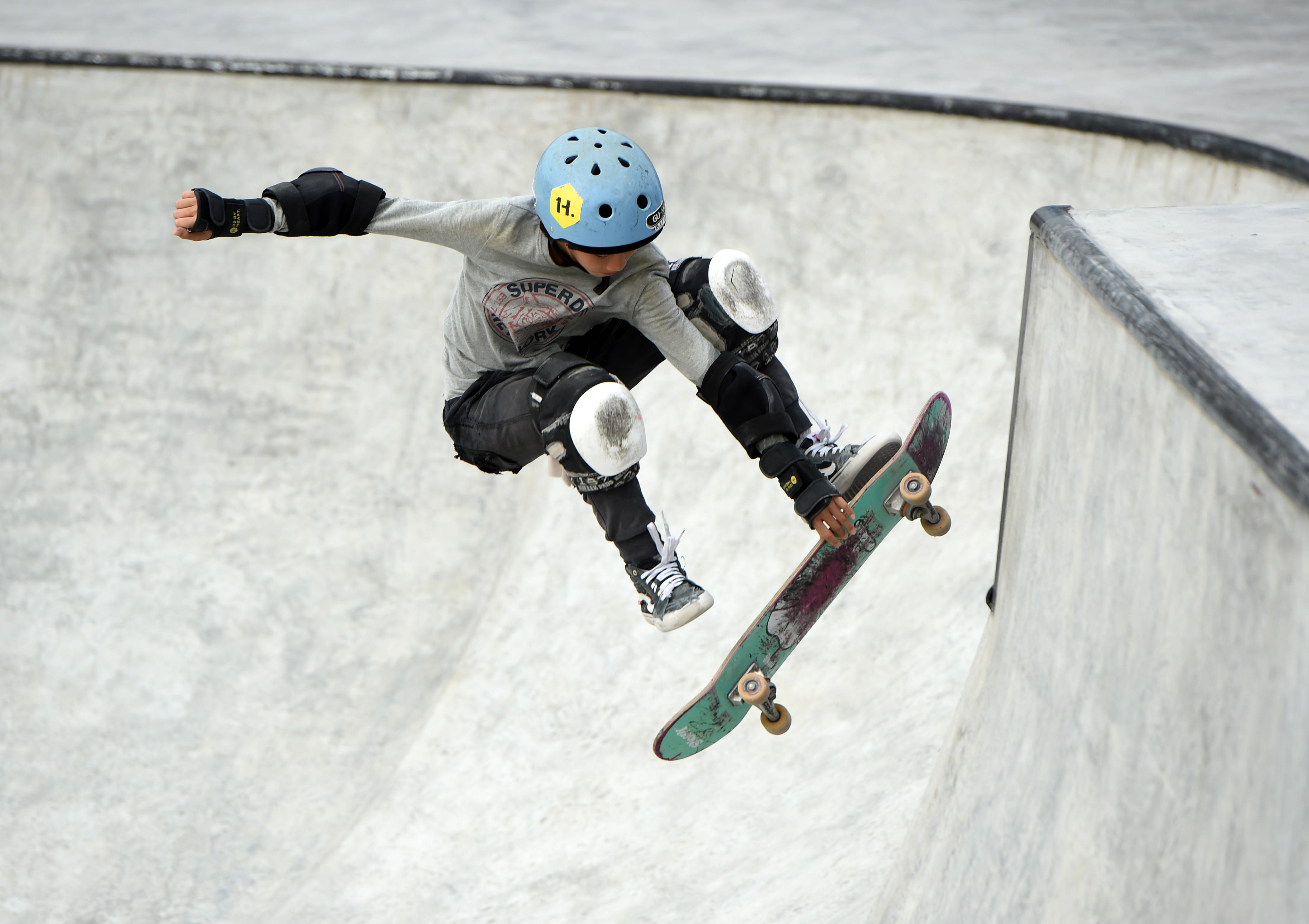 滑板中国安徽滑板公开赛男子碗池决赛赛况