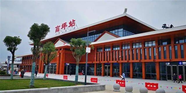 10月1日建始高坪火车站通车了列车时刻表看这里