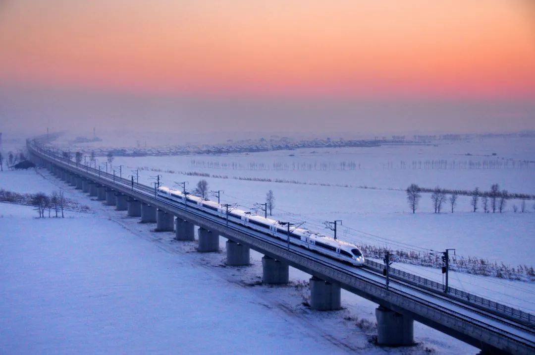 高铁回娘家跟央视新闻坐高铁来长春瞅瞅复兴号是咋造的