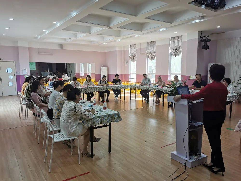 爱由心生情育家园潘火街道上上城幼儿园