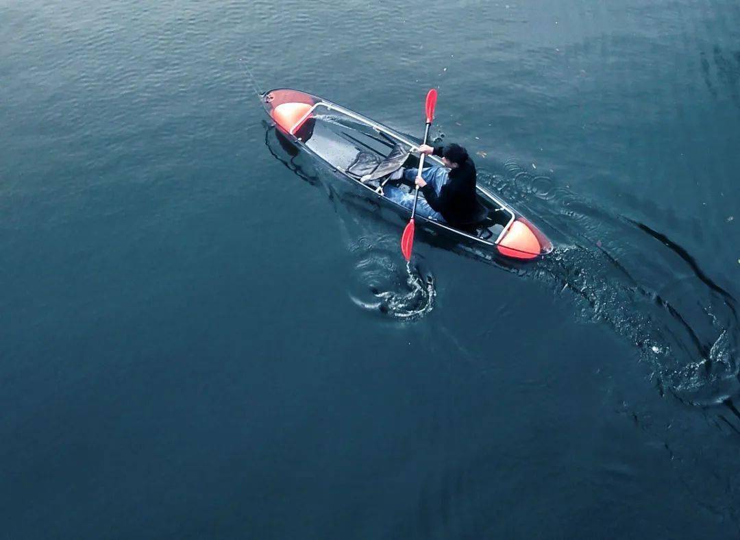 网红玻璃船,喊泉,玻璃栈道,沙滩车,真人cs,这个景区又有新玩法了.