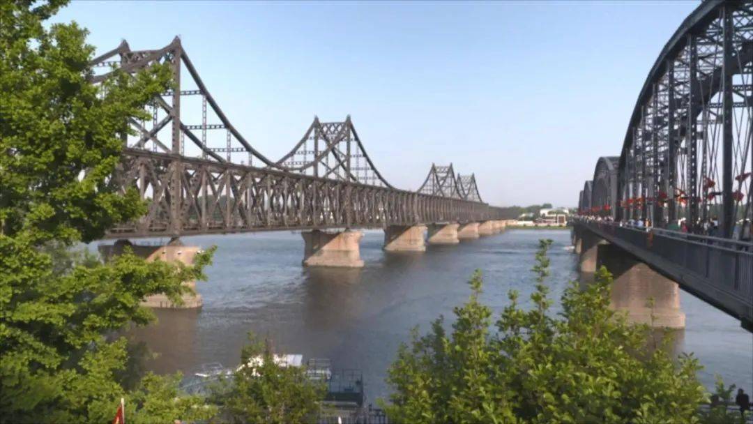 纪念中国人民志愿军抗美援朝出国作战70周年辽宁丹东一座英雄城市的